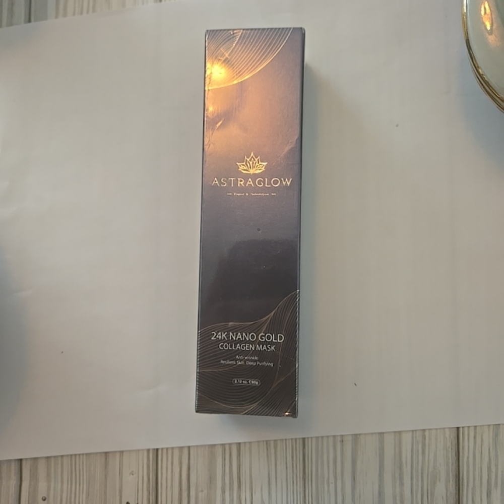 24K Nano Gold Collagen Mask - Radiant Gold